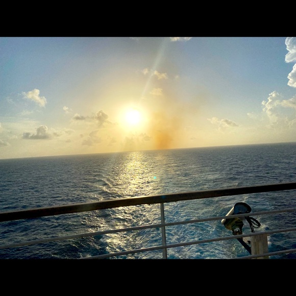 Meet your Posher, Natalia - Picture 1 of 1